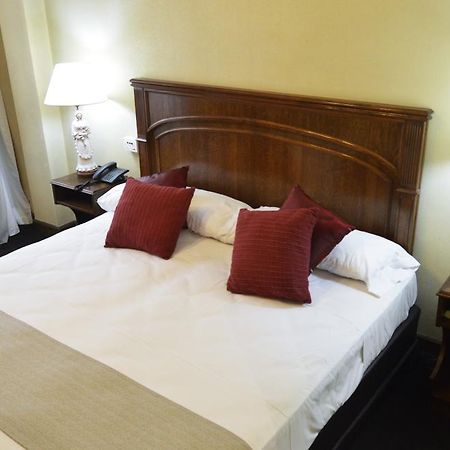 Hotel Posta Carretas บัวโนสไอเรส ภายนอก รูปภาพ