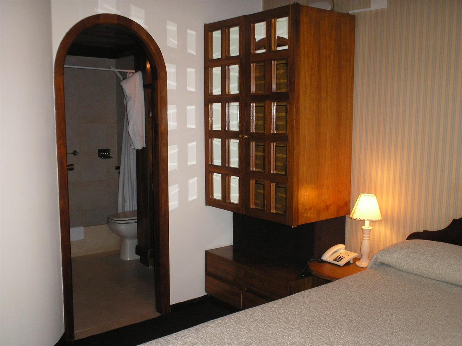 Hotel Posta Carretas บัวโนสไอเรส ภายนอก รูปภาพ